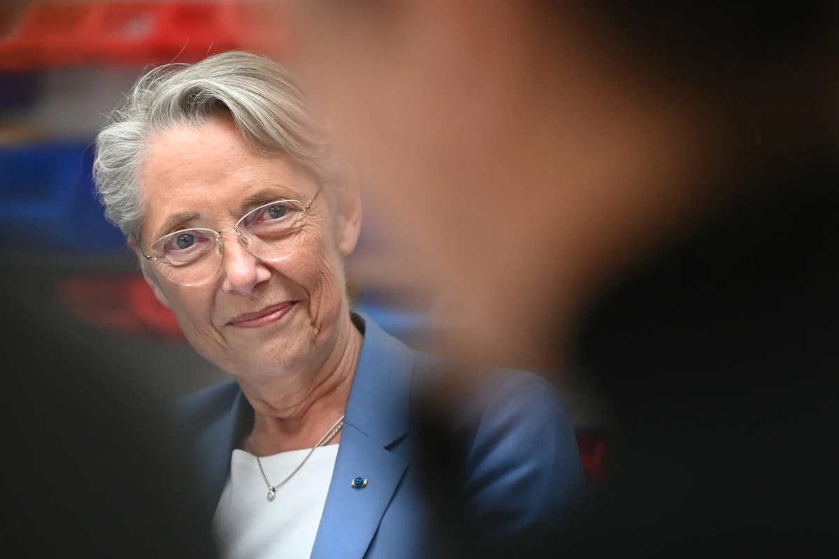 Les réponses à l'immigration doivent se bâtir dans un cadre «européen», selon Borne