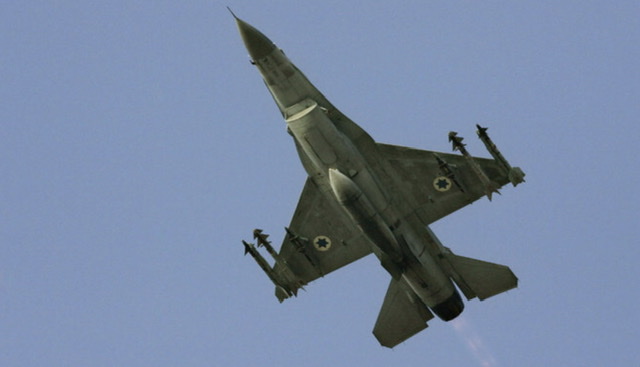 Un soldat syrien blessé dans des frappes israéliennes près de Damas