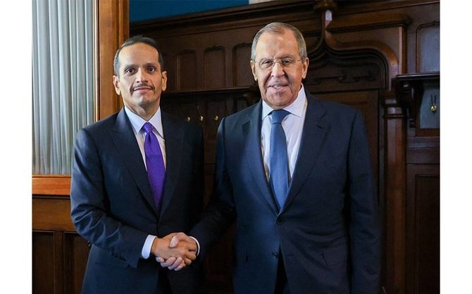 Le Premier ministre qatari et Sergueï Lavrov discutent des relations bilatérales et de questions internationales