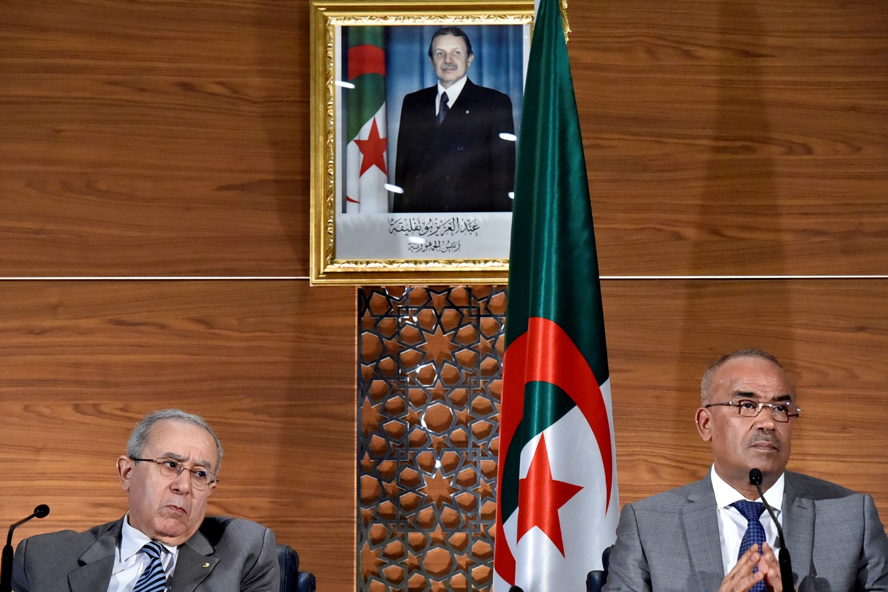 Algérie: L'ancien Premier ministre et le ministre de la Santé écopent de 5 ans de prison