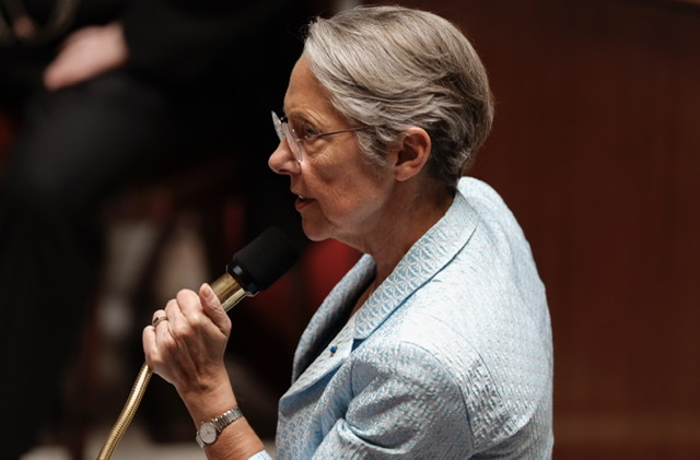 Matignon, remaniement: Dans la majorité, une si longue attente