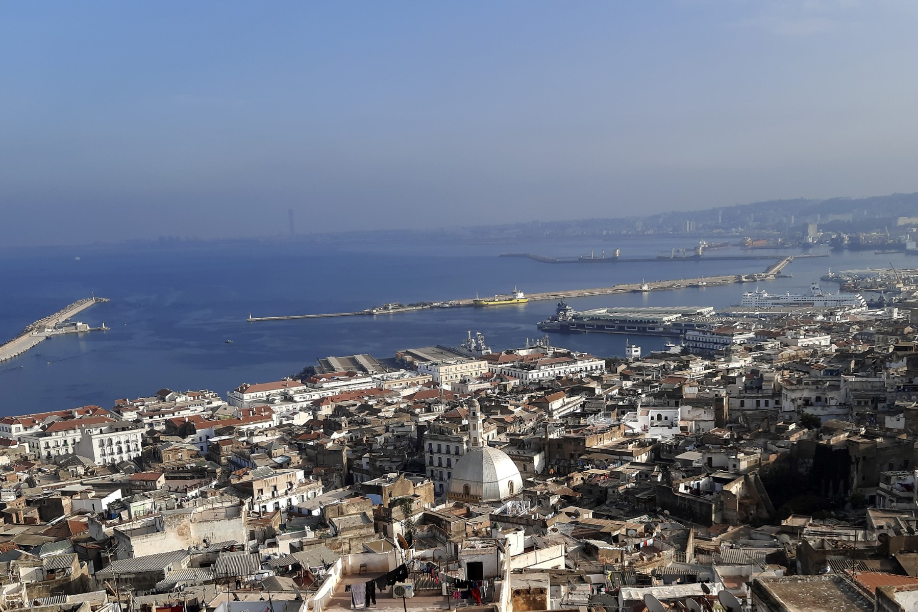 Littoral algérien: Une nouvelle étude porte la longueur à 2148 km
