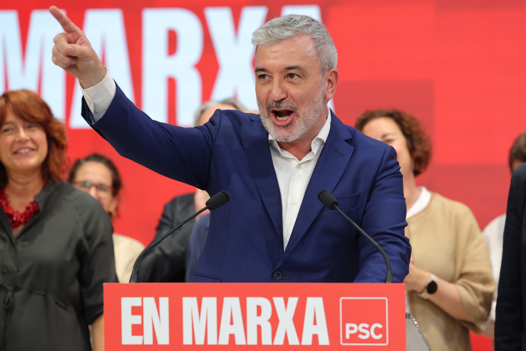 Le candidat socialiste élu maire de Barcelone