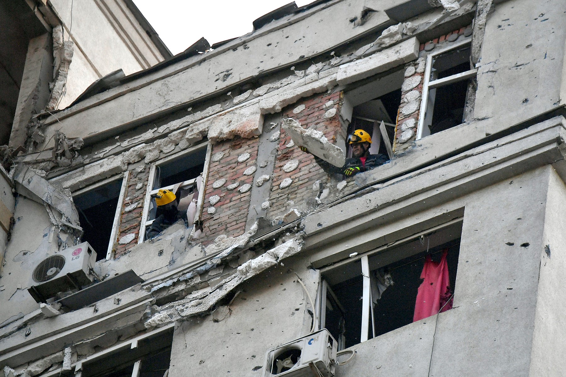 Russie: Des enfants évacués de zones frontalières de l'Ukraine bombardées