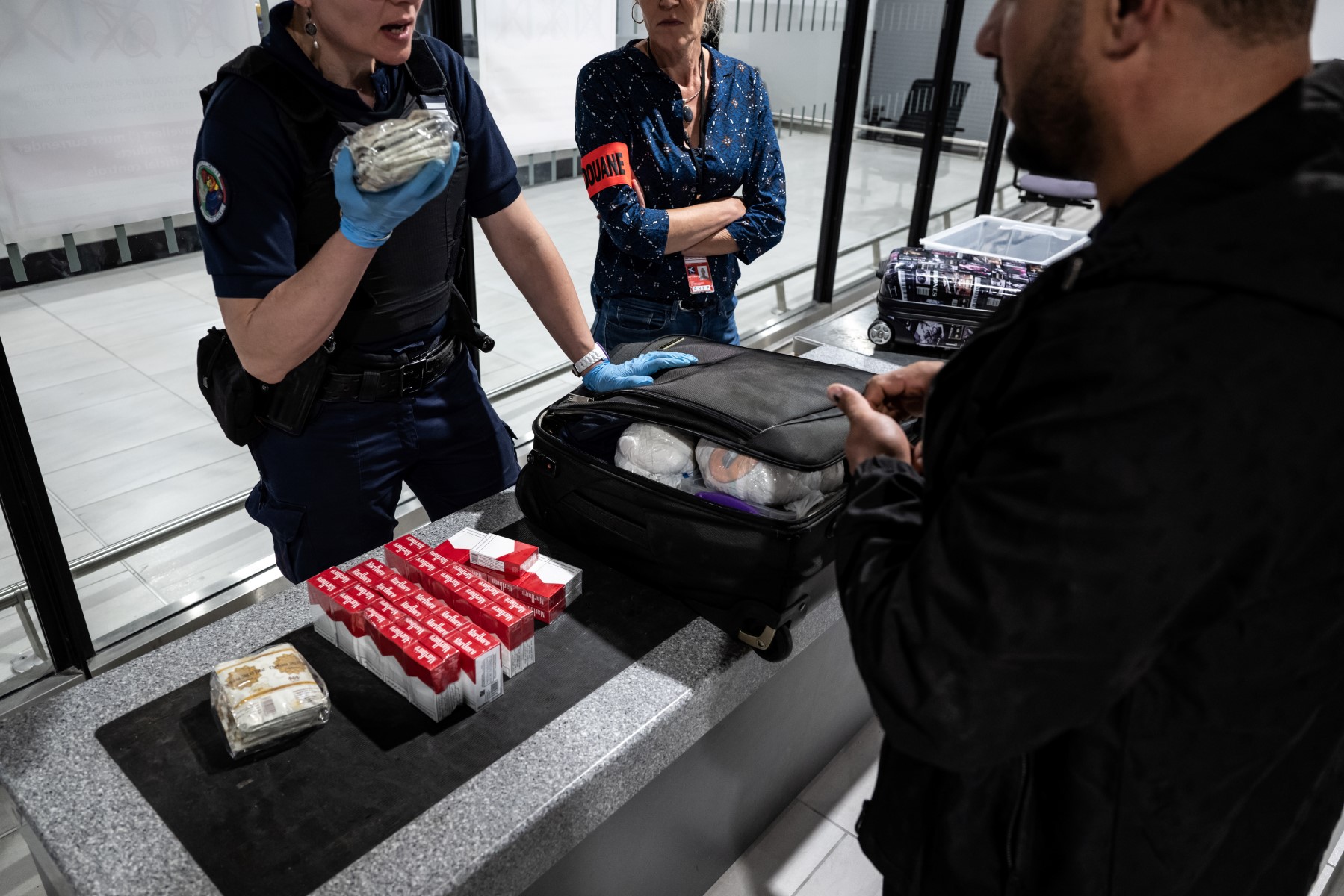 Tabac: au « coeur du réacteur » lyonnais, les douanes en lutte contre un trafic de plus en plus florissant