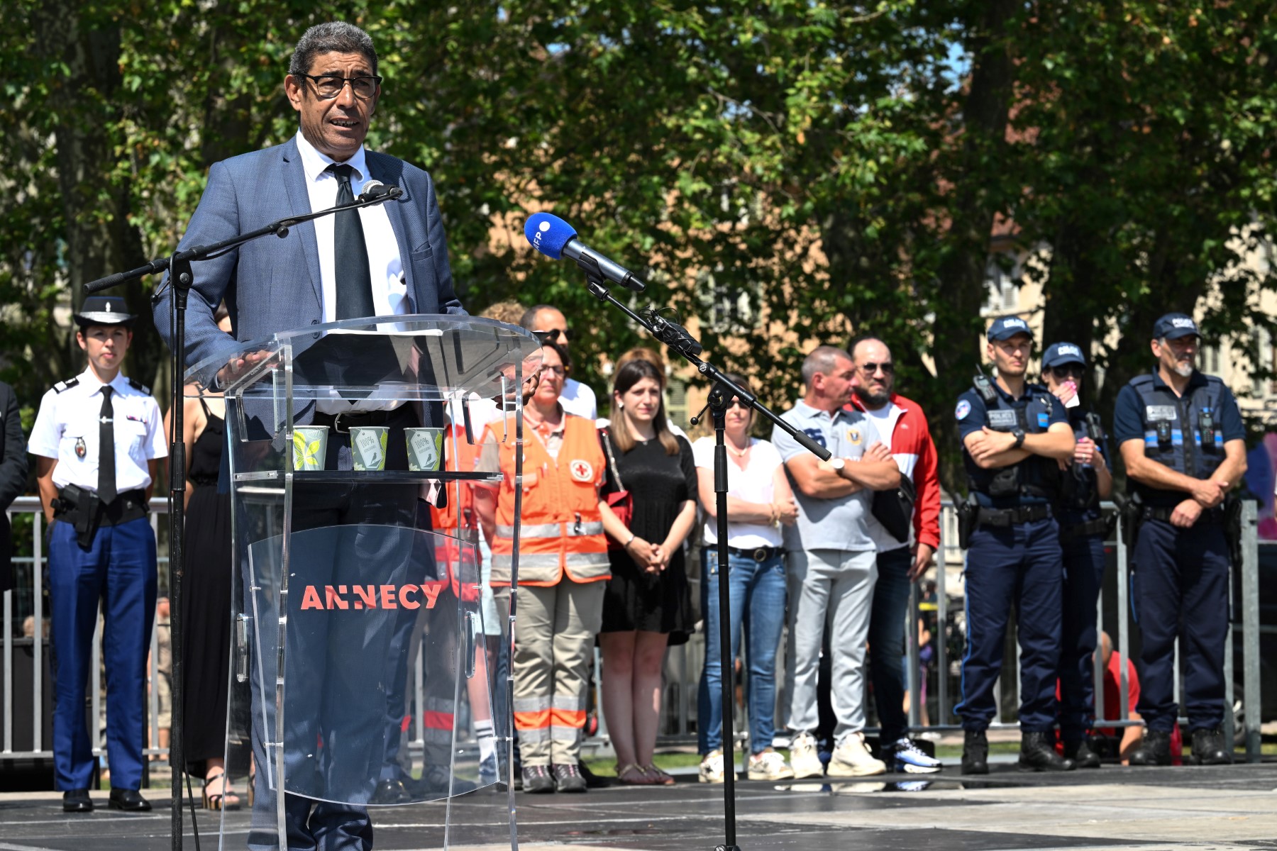 Après Saint-Brevin, les groupuscules d'extrême droite intimident toujours les élus