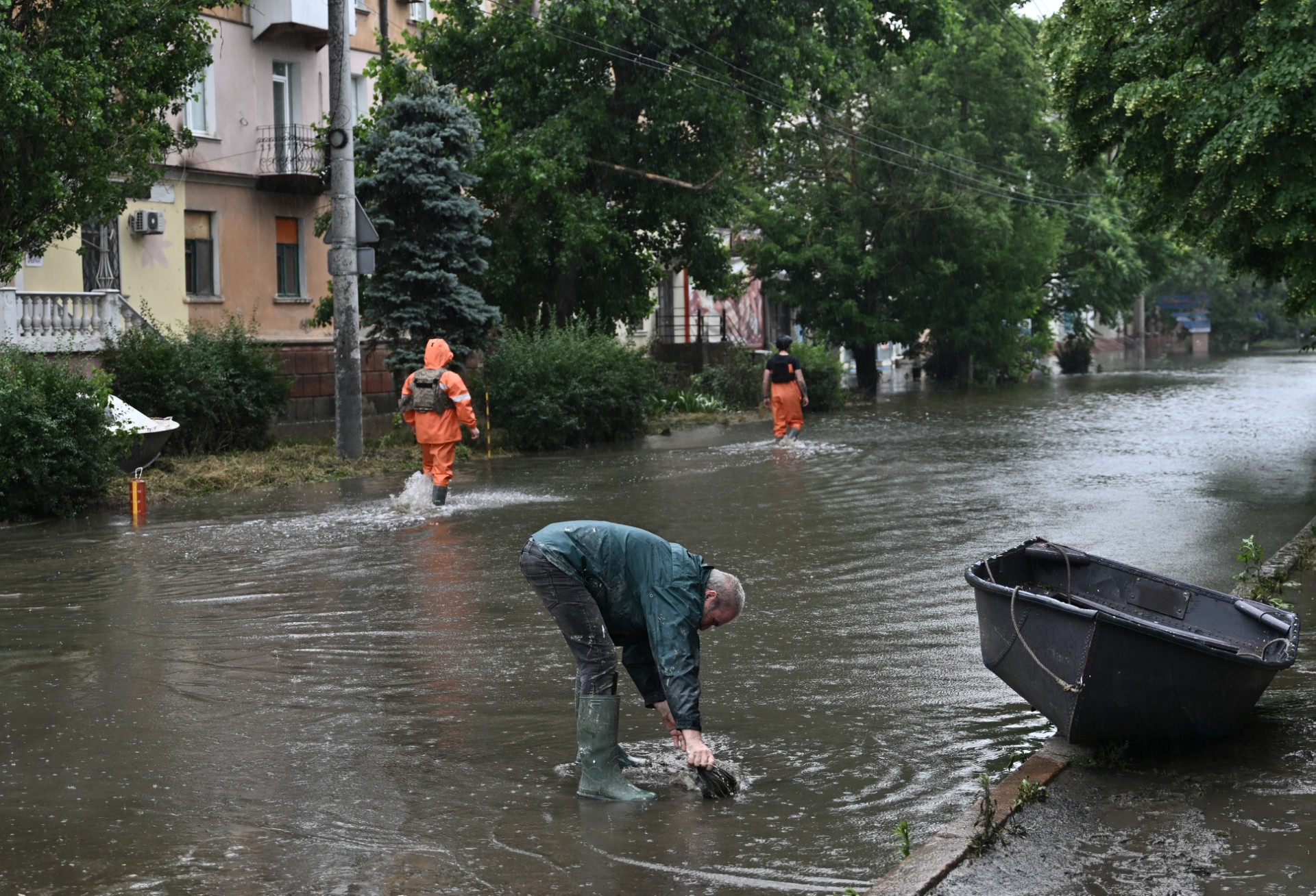 Inondations : le bilan grimpe à six morts et 35 disparus côté ukrainien