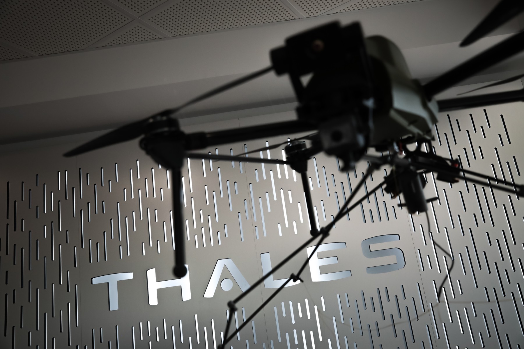 L'Indonésie passe une grosse commande de radars pour surveiller son espace aérien