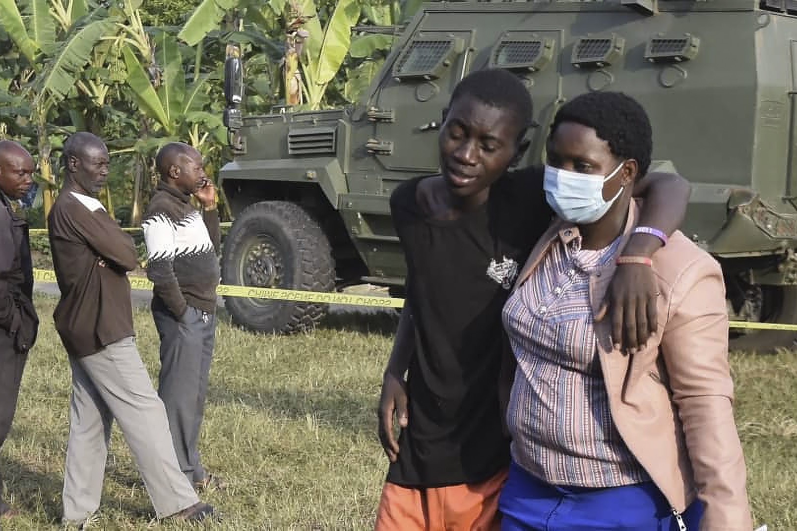 Ouganda: 37 morts, majoritairement des étudiants, dans une attaque jihadiste contre un lycée