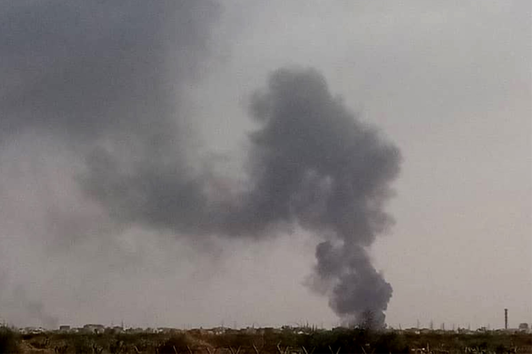 Enorme explosion près du QG de l'armée à Khartoum, selon des témoins