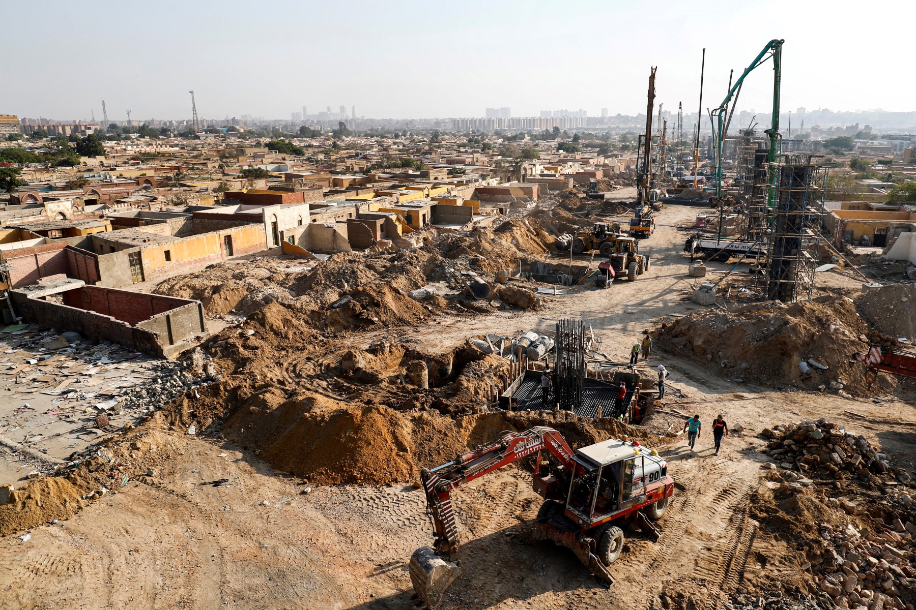 Au Caire, les vivants et les morts pris dans le tourbillon de la construction