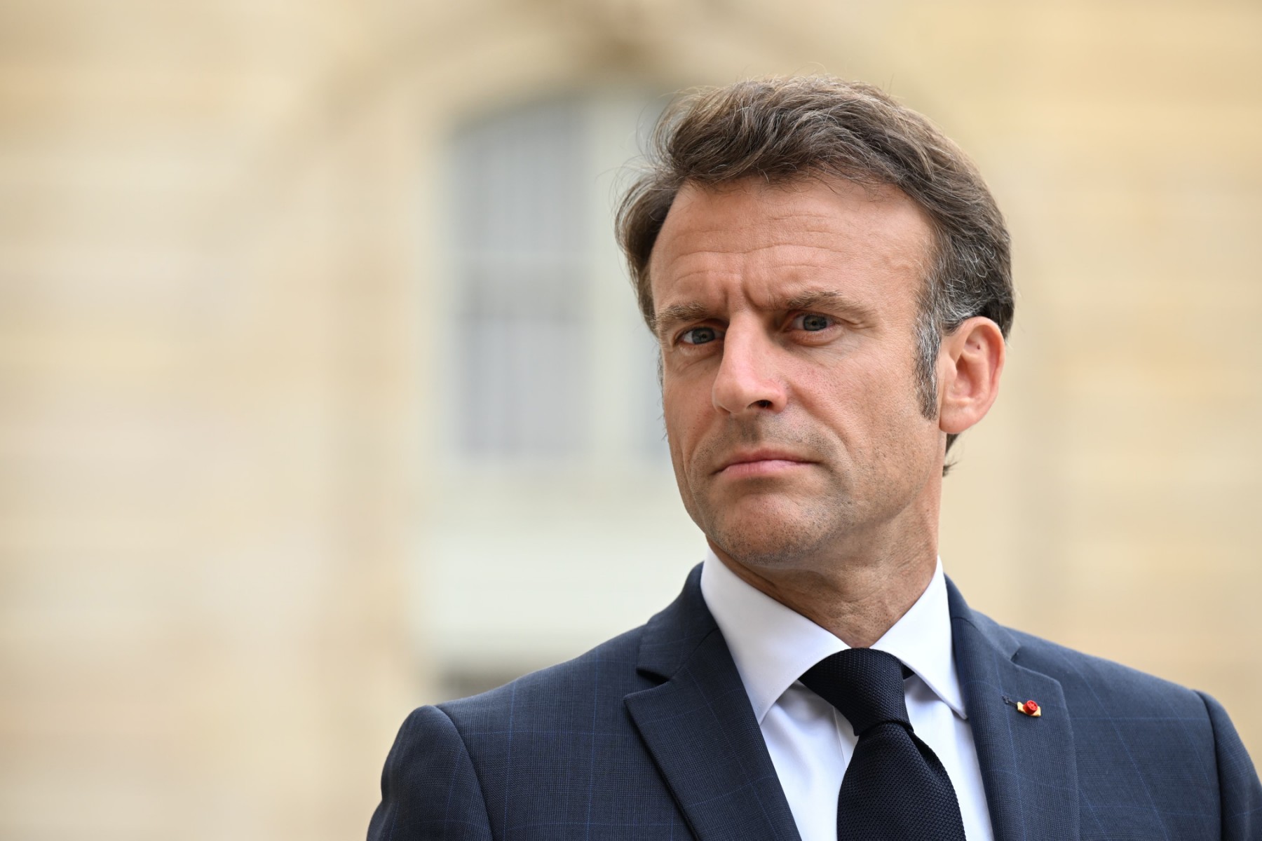 Nahel: Macron dénonce des violences «injustifiables», marche blanche pour l'adolescent tué par la police
