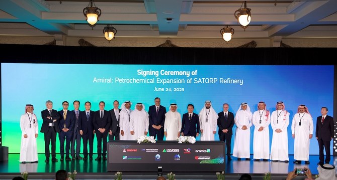 Aramco et TotalEnergies attribuent onze milliards de dollars de contrats pour la construction du projet Amiral