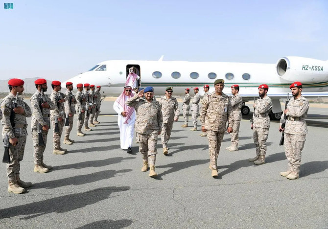 Le chef d’état-major saoudien passe en revue les préparatifs des unités des forces armées participant à la saison du Hajj