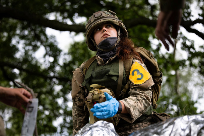 Plus de 17 000 soldats ukrainiens formés en un an dans un programme mené par Londres
