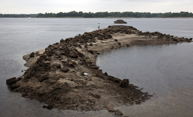 Barrage détruit: L'AIEA veut vérifier le niveau d'eau du réservoir