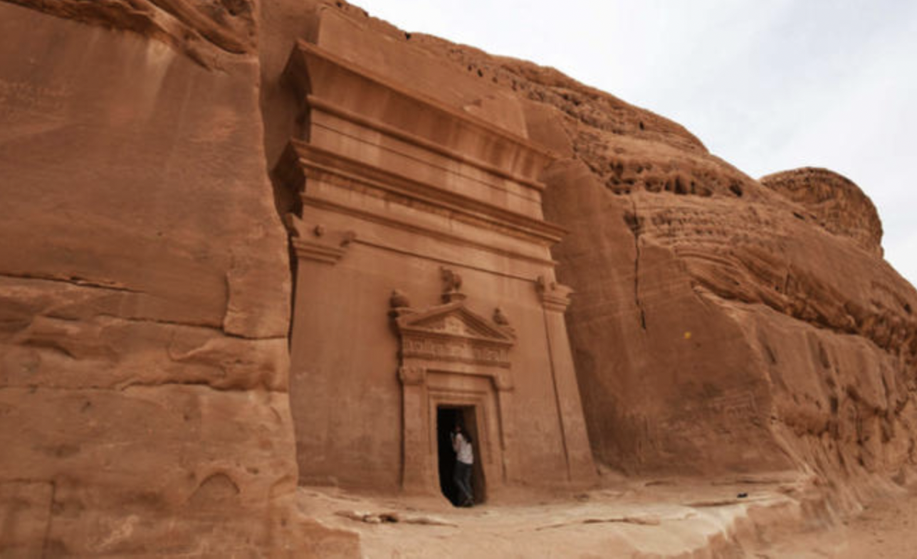 TF1 raconte la découverte à AlUla d’une tombe qui date de trois mille ans