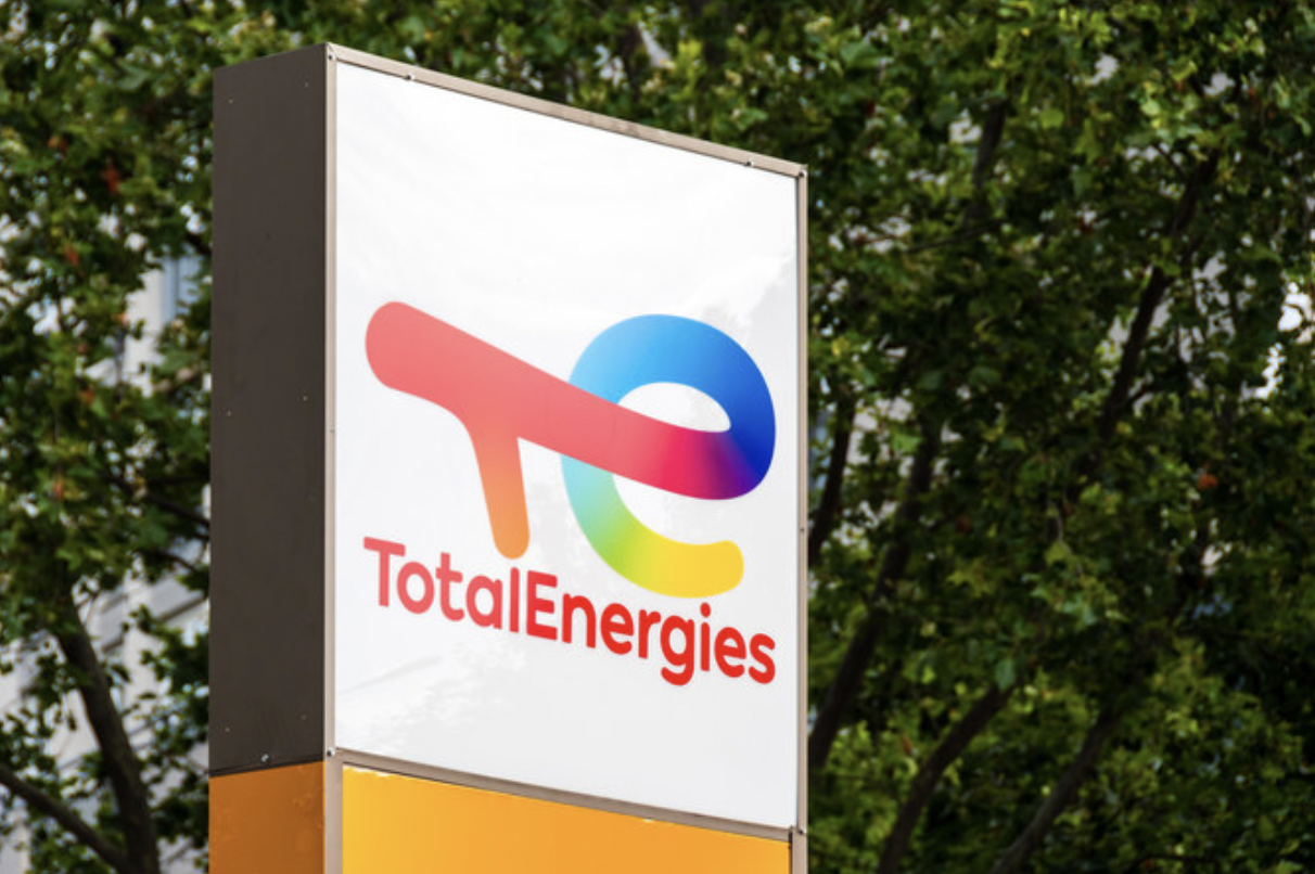 TotalEnergies finalise le financement de sa première centrale solaire en Arabie saoudite