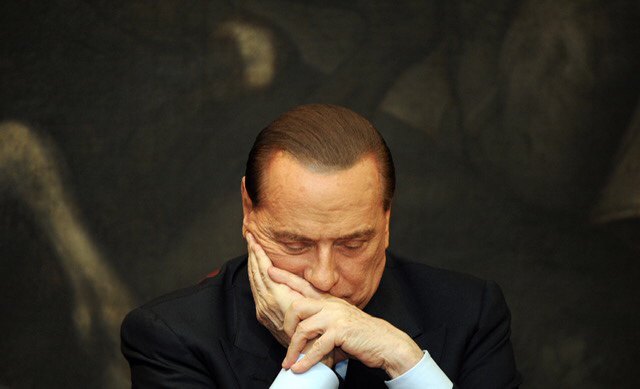 L'empire économique de Berlusconi tremble, mais ne rompt pas
