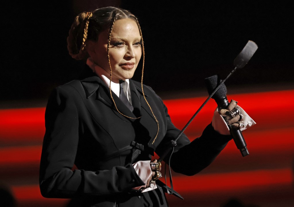 Madonna a été hospitalisée pour une «grave infection bactérienne» et reporte sa tournée