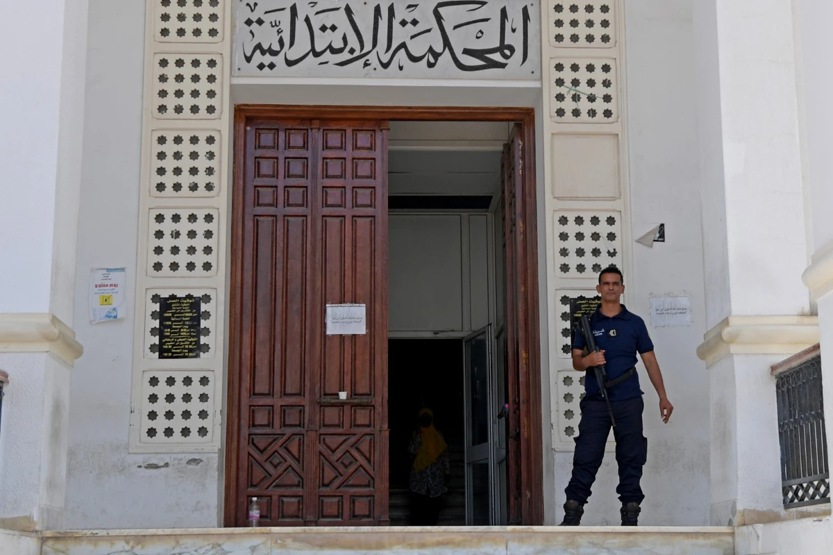 Tunisie: Le Parquet s'oppose à la libération de l'opposante Chaïma Issa