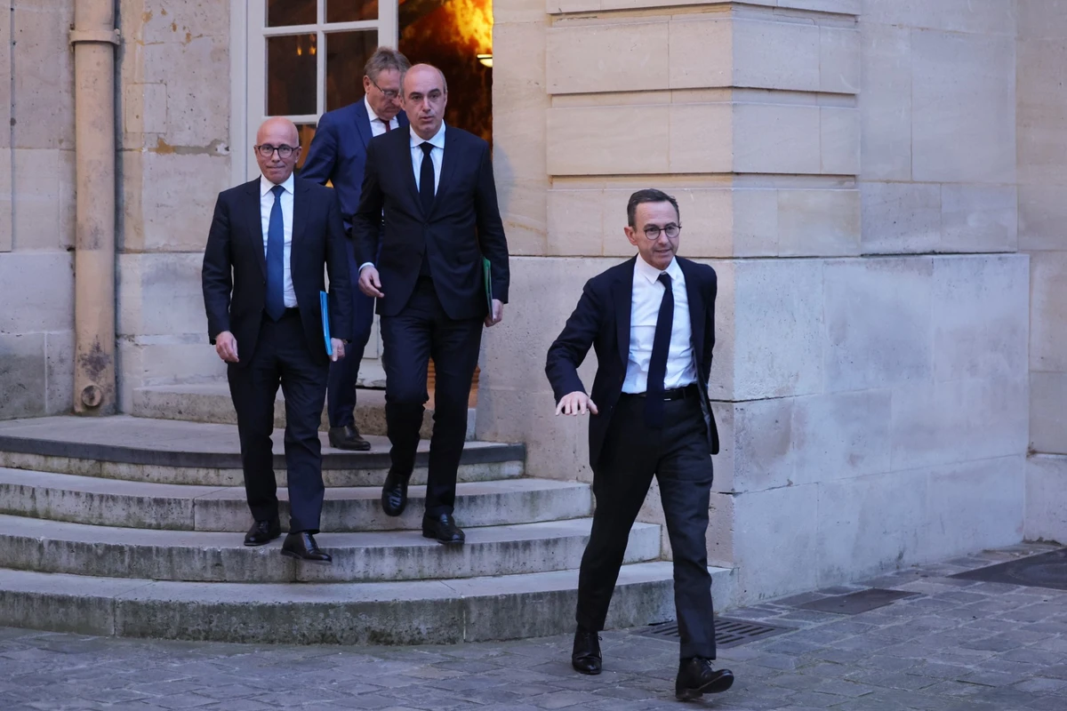 La droite tient ses «états généraux» pour se relancer face à l'exécutif