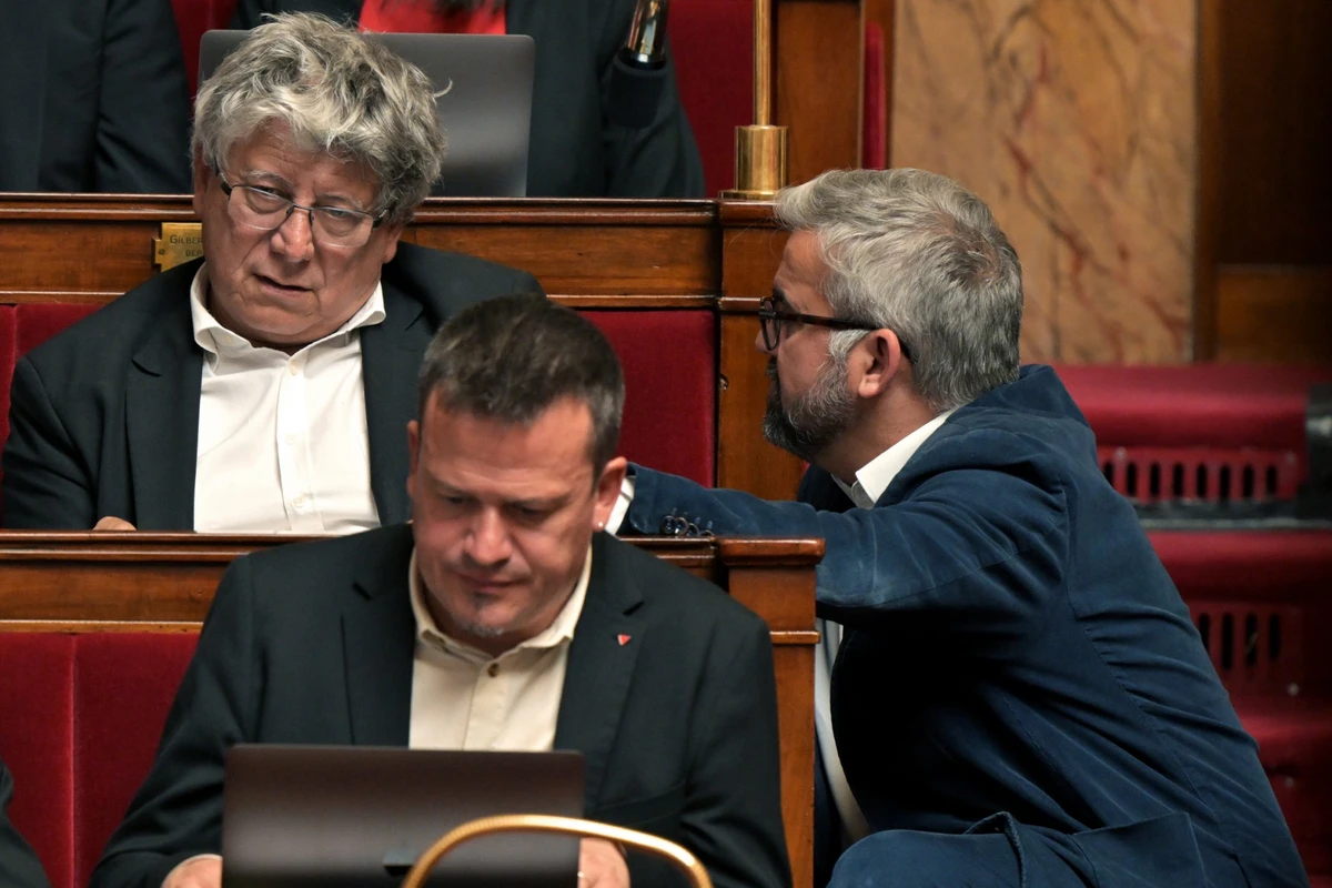 Pour LFI, la macronie sort politiquement « défaite » de la bataille des retraites