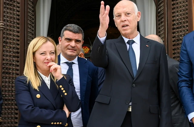Fitch abaisse la note de la Tunisie