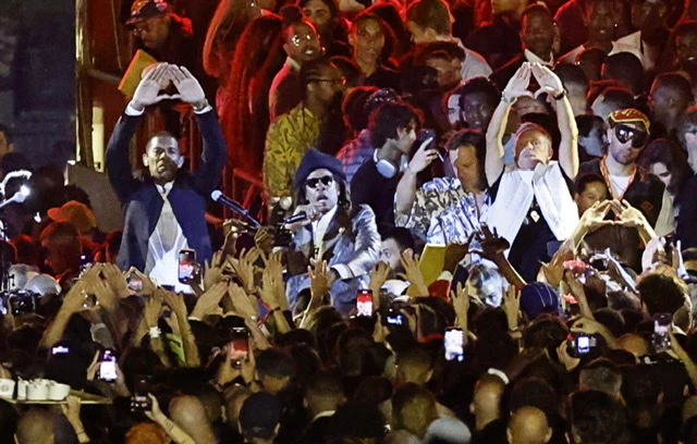 Dandys, camouflage, damier et pluie de stars: Vuitton à l'ère Pharrell Williams