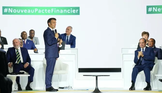 Macron déclare que les dirigeants ont finalisé un accord de financement pour le climat