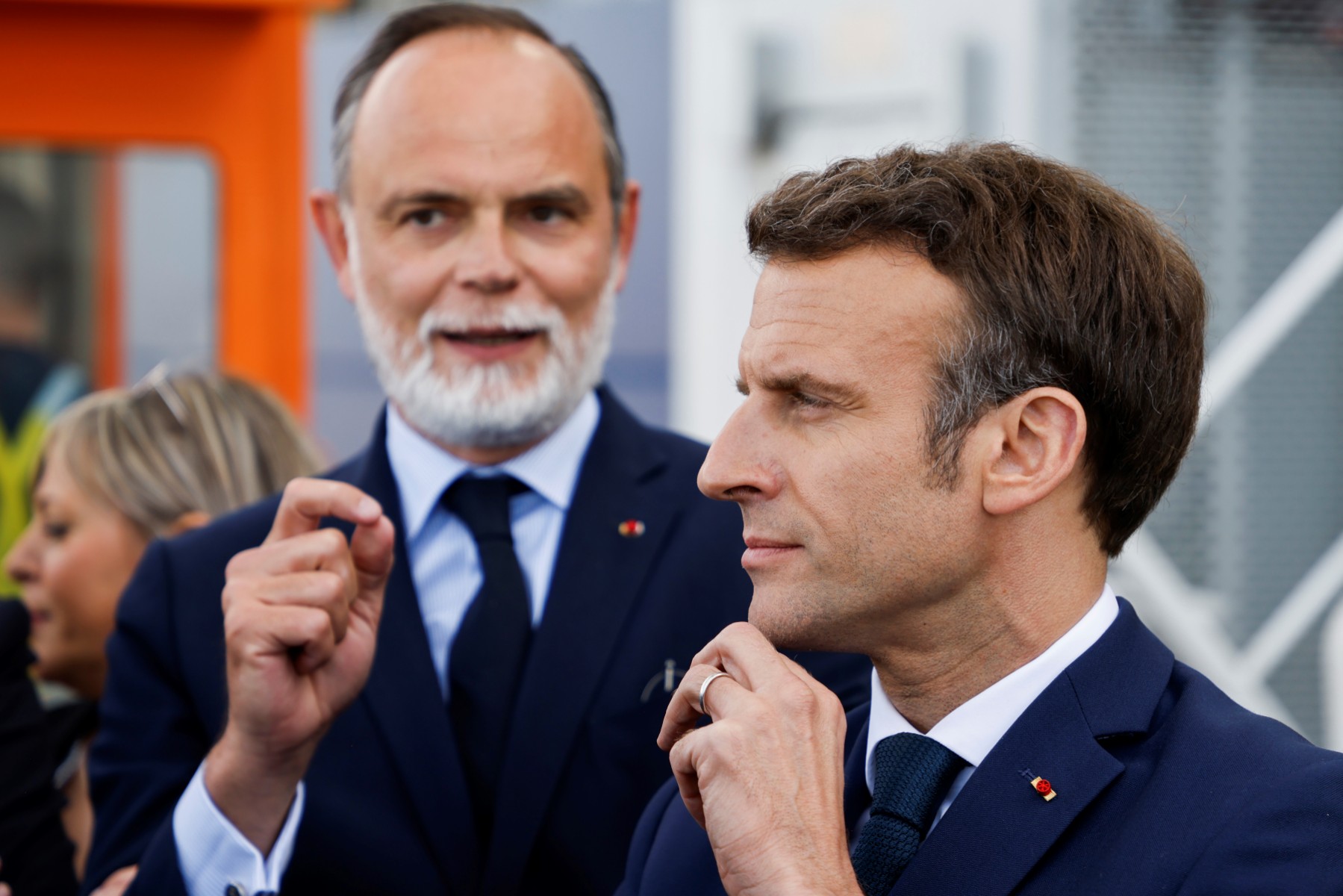2027: Macron évoque Philippe parmi ceux qui pourraient «prendre le relais»