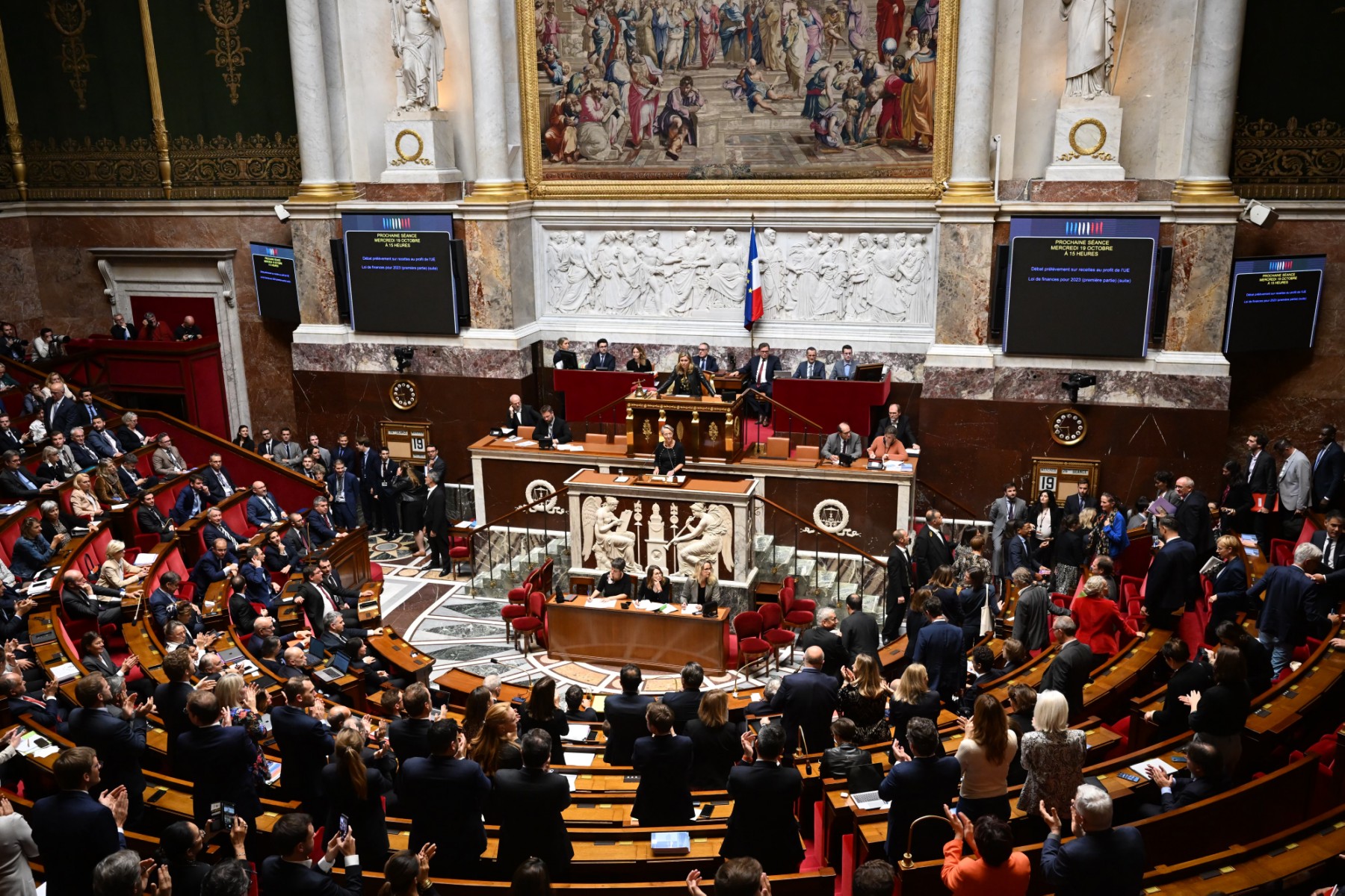 Les députés adoptent le projet de loi sur l'industrie verte, et se dispersent pour l'été