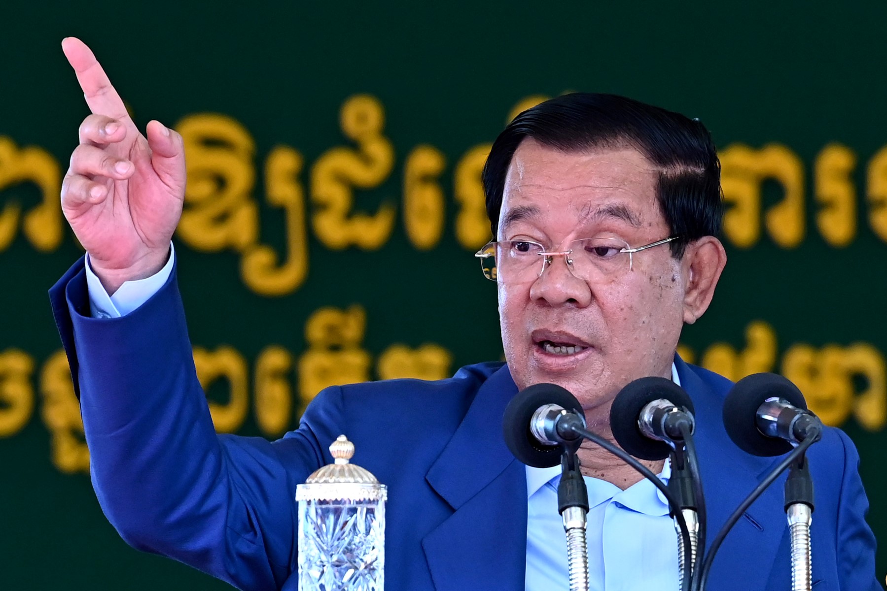 Armes à sous-munitions: le Cambodge met en garde l'Ukraine en rappelant son «expérience douloureuse»