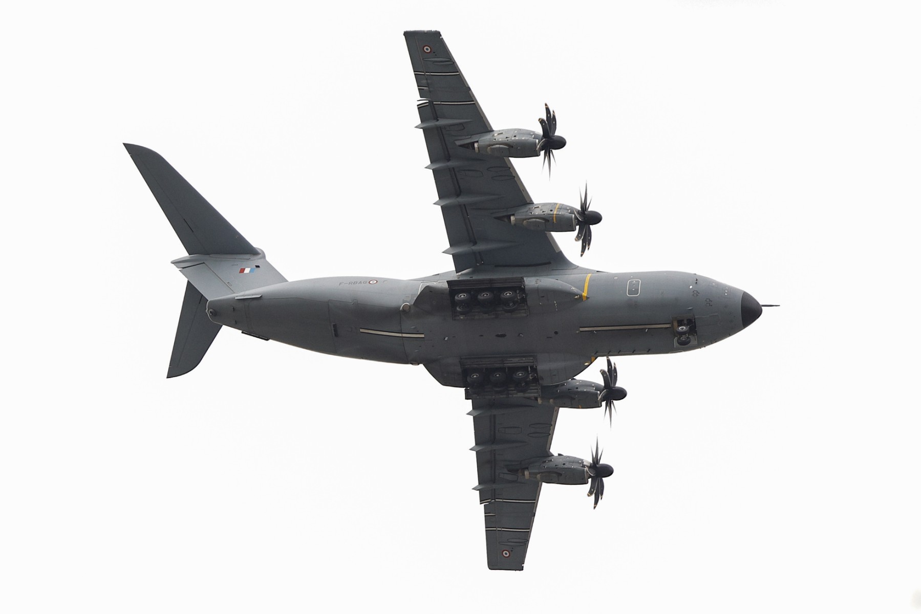Un avion militaire canadien emboutit un A400 M français à Guam