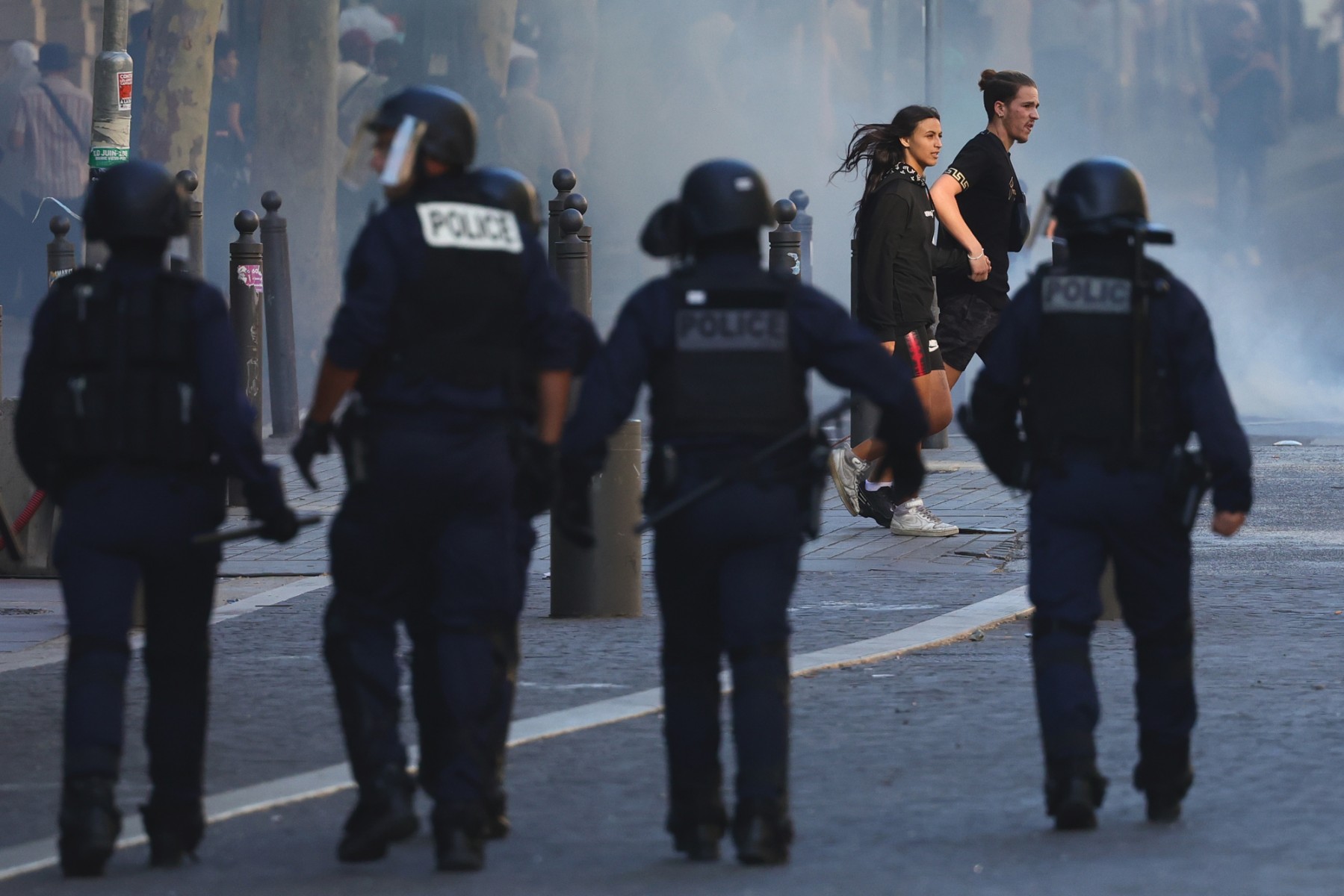 Mort de Nahel: Des policiers en garde à vue dans une affaire de violences à Marseille