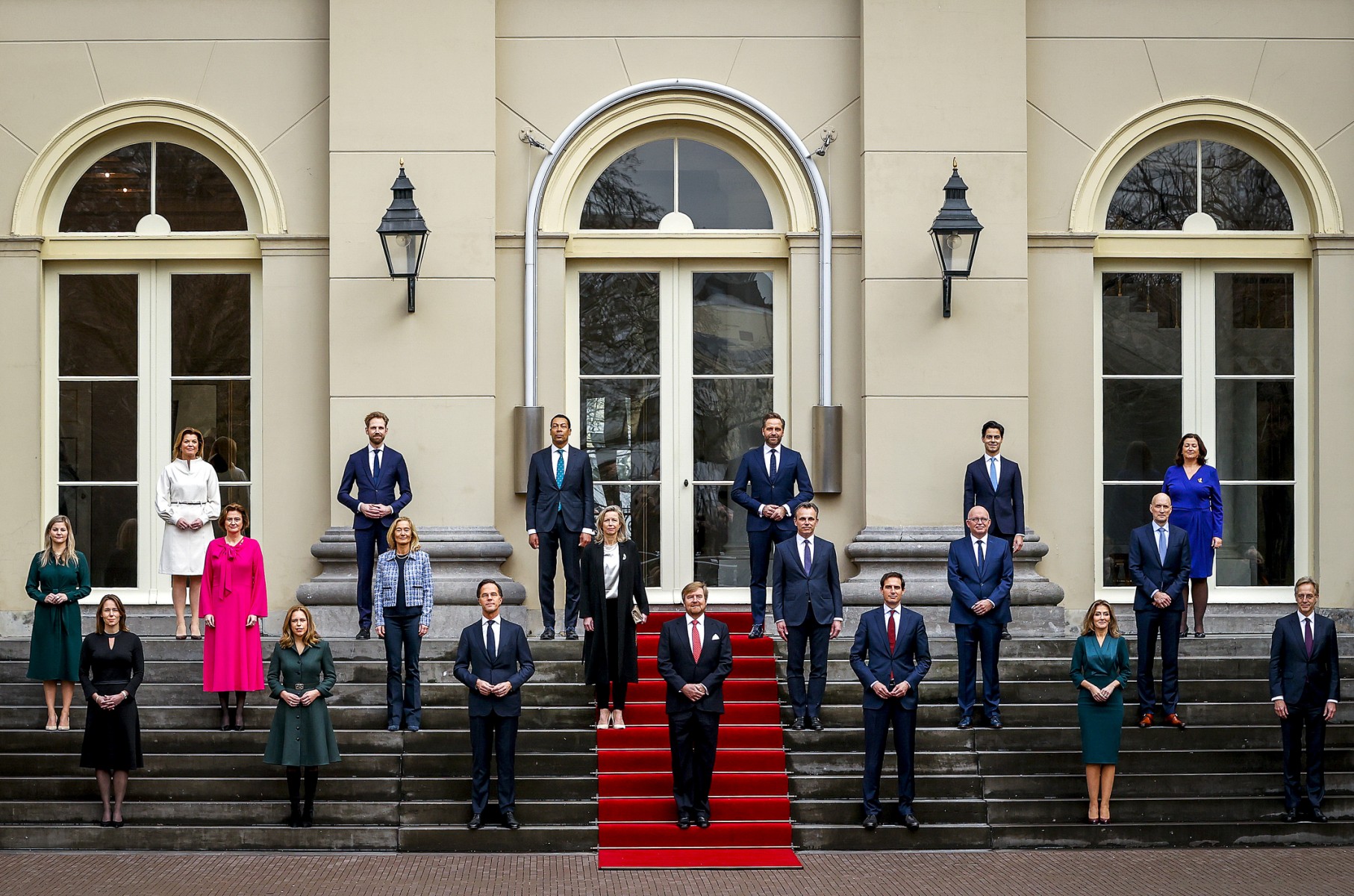 Pays-Bas: Rutte s'entretient avec le roi après la chute de son gouvernement