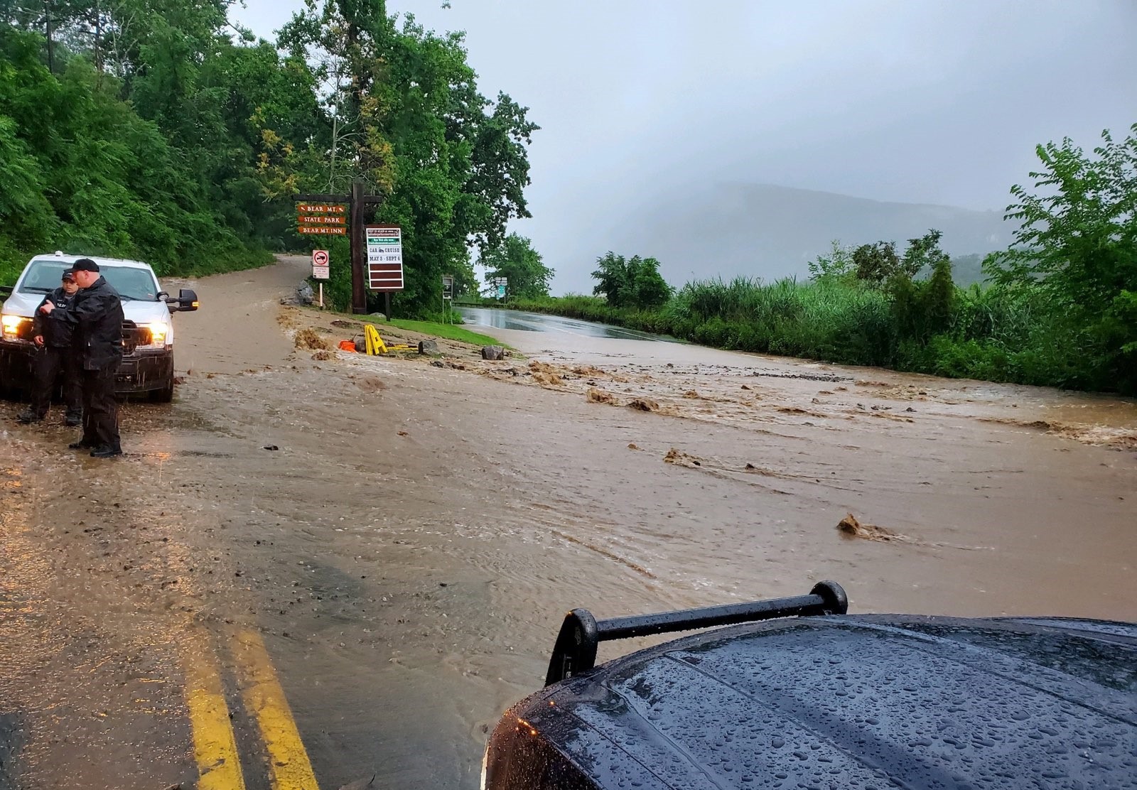 Fortes pluies et inondations dans l'Etat de New York, l'état d'urgence décrété