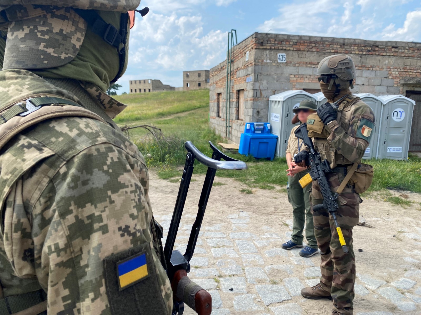 En Pologne, les soldats français forment de discrets combattants ukrainiens