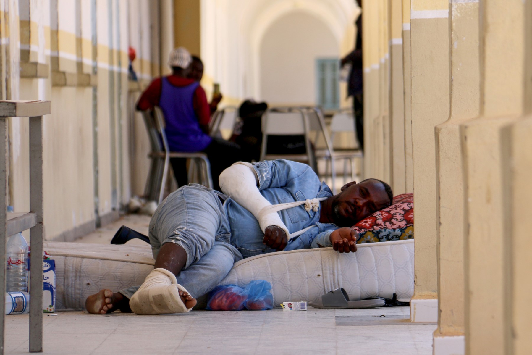 Tunisie: 630 migrants pris en charge par le Croissant rouge mais des dizaines toujours en détresse