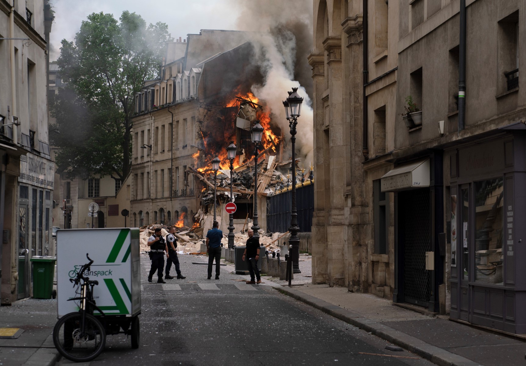 Immeuble effondré à Paris: une troisième victime est morte