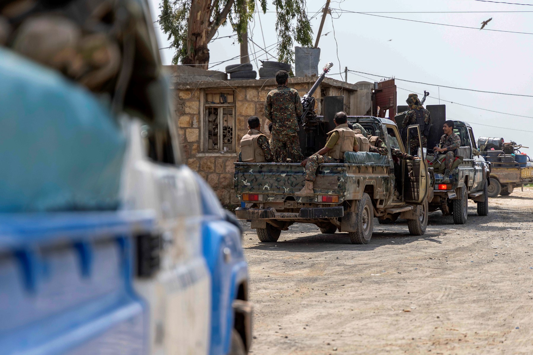 Yémen: huit civils et sept militaires tués dans des explosions distinctes