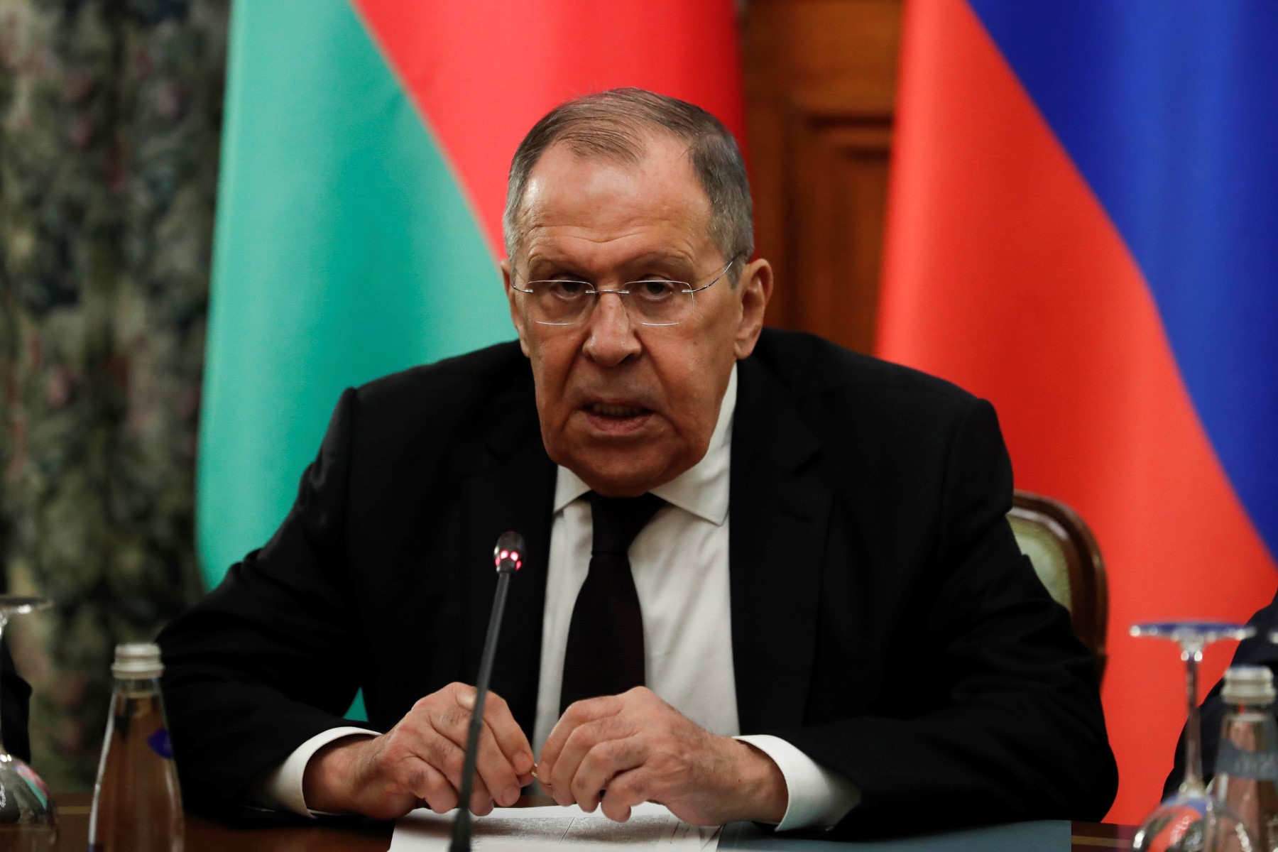 Arménie-Azerbaïdjan: Moscou dit espérer un traité de paix malgré les difficultés