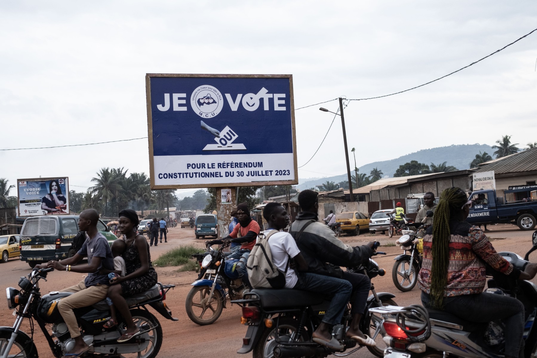 La Centrafrique vote sur un projet de nouvelle Constitution