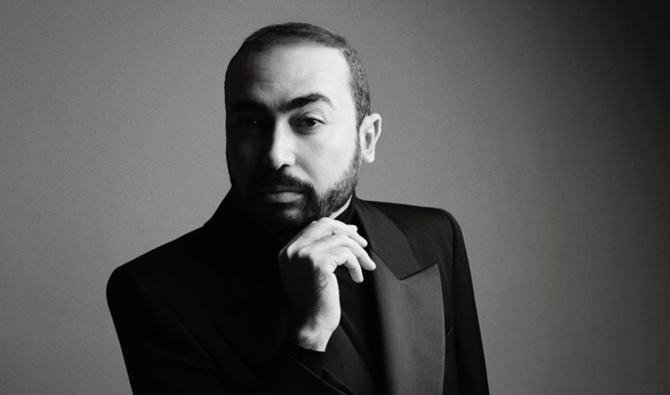La haute couture démarre à Paris, dans un contexte assombri par les émeutes