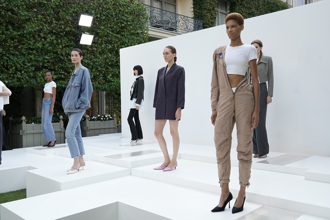 La Commission saoudienne de la mode présente des bijoux et des marques de couture saoudiens à Paris