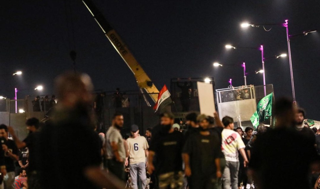 Profanation du coran: la police en Irak disperse des centaines de manifestants