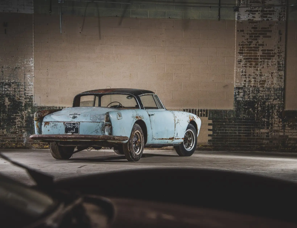 Une seconde vie pour une Ferrari Royale: La 250 GT du Roi Mohammed V aux Enchères
