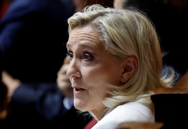 Face aux émeutes, droite et extrême droite rivalisent d'appels à la fermeté