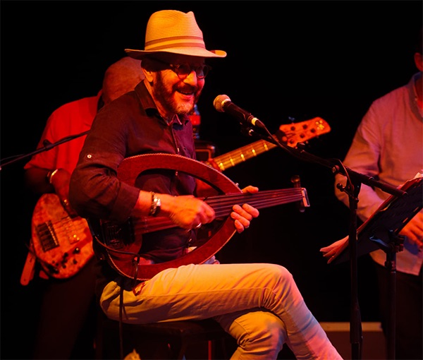 Fethi Tabet en concert: Des fusions au service de l’ambiance