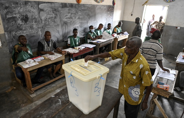 Mali: Promulgation de la nouvelle Constitution, premières contestations